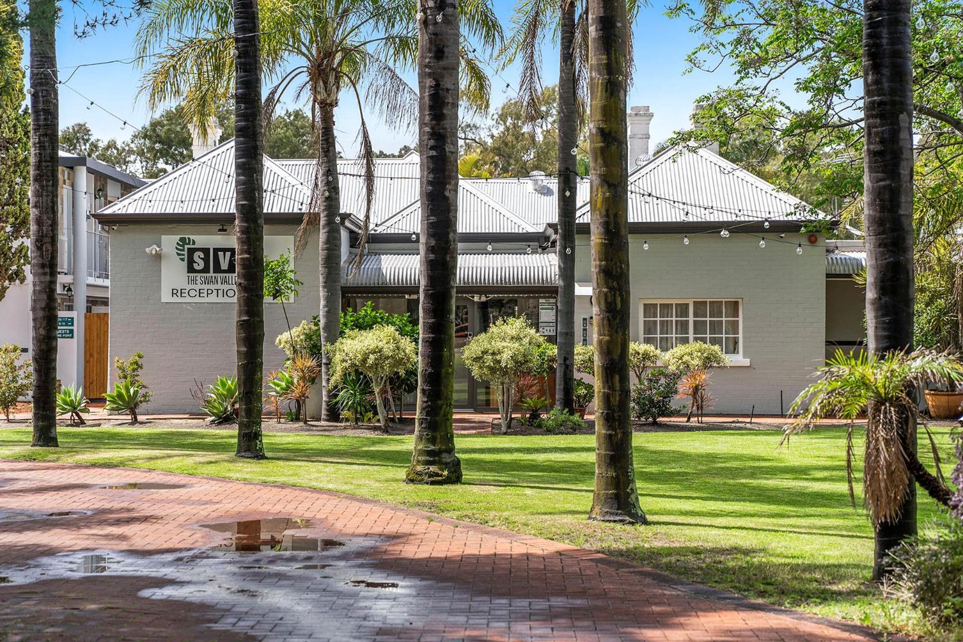The Swan Valley Hotel Henley Brook Exterior foto